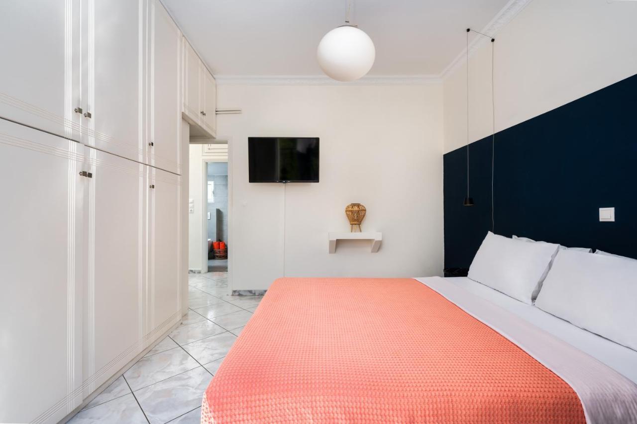 Modern 2 Bed Apartment In Downtown Of Fira Extérieur photo