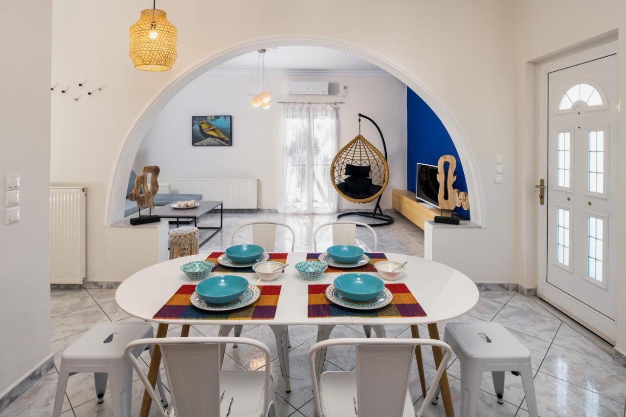 Modern 2 Bed Apartment In Downtown Of Fira Extérieur photo